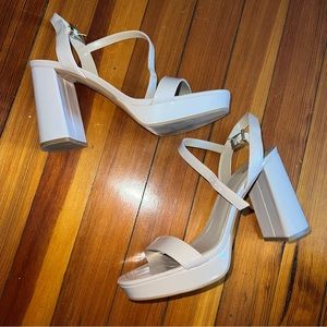 Only worn once cream heels